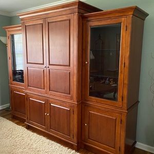 Wall unit.